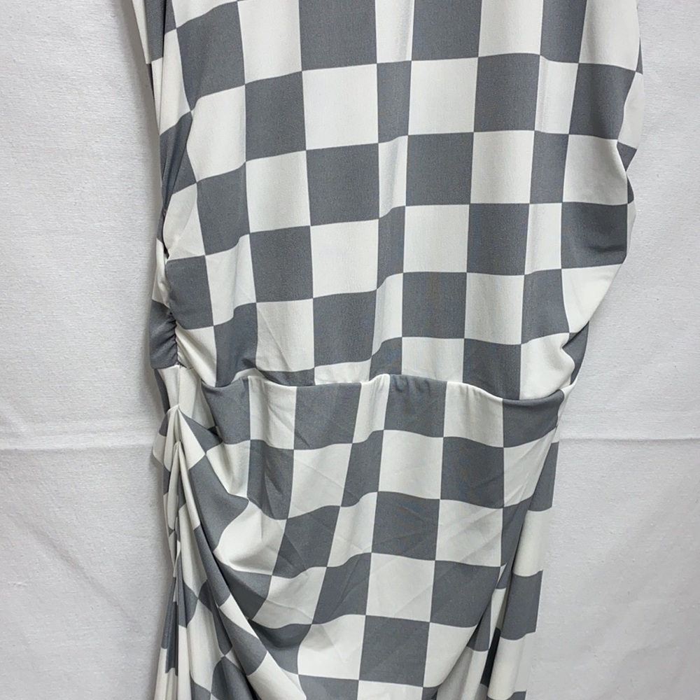 Kenneth Cole Medium Ruched Side Checker Long Dress - Picture 6 of 11